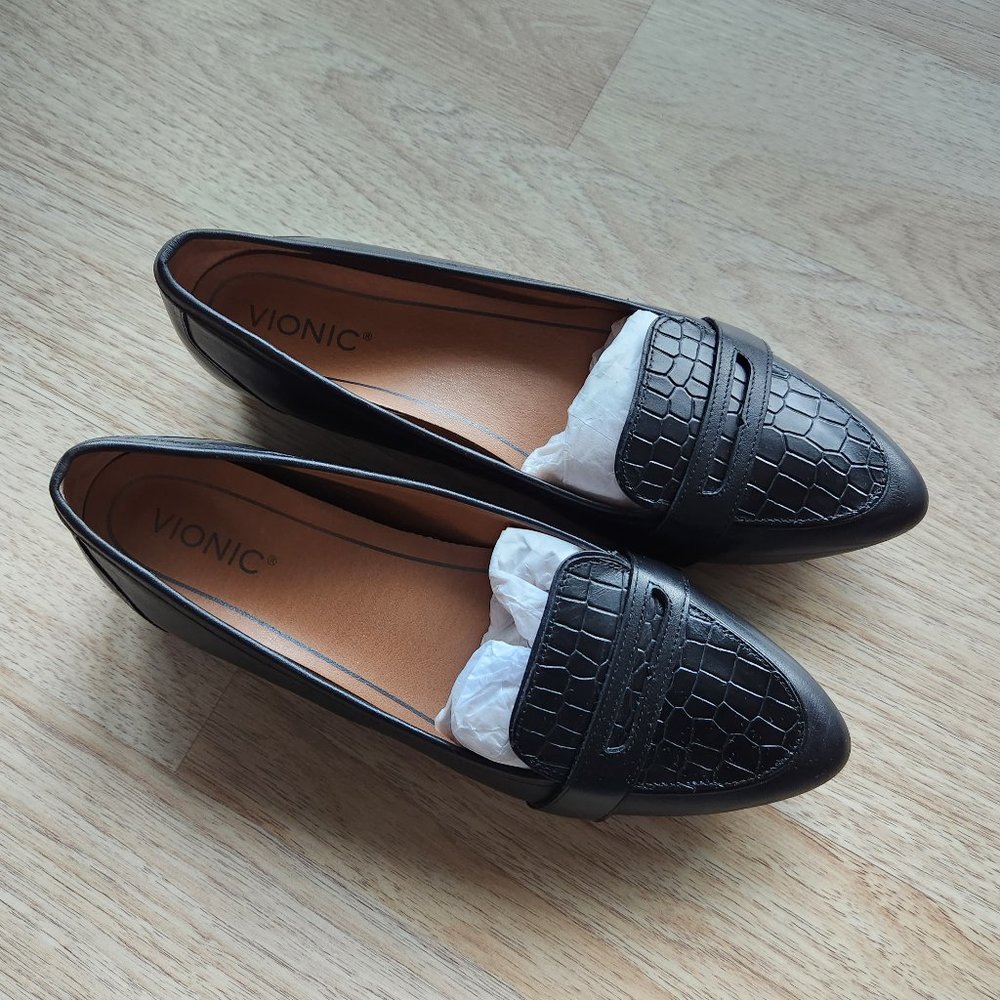 Vionic Black Croc-Embossed Leather Loafers